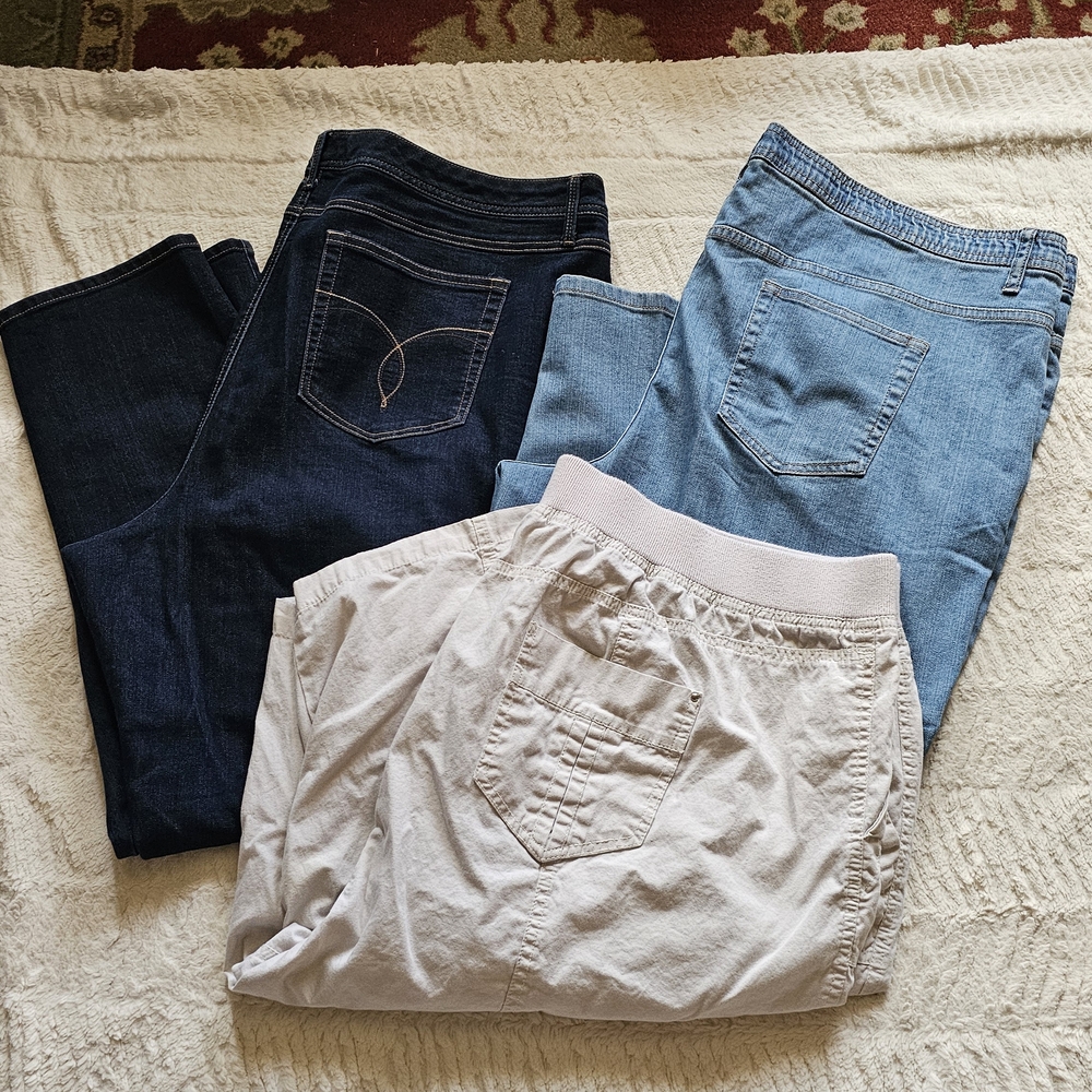 Stylish Women's Jeans Set - Blue and Cream